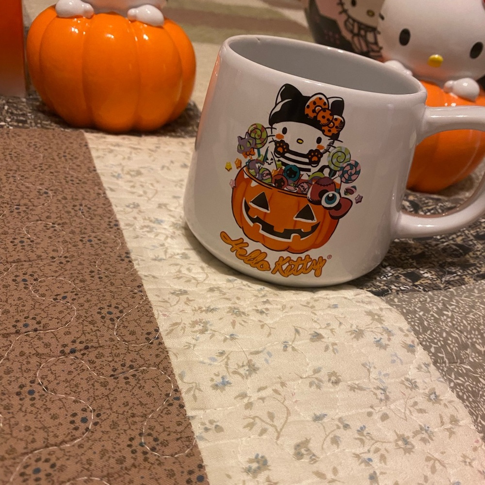 First offer gets it. Hello Kitty Halloween mug